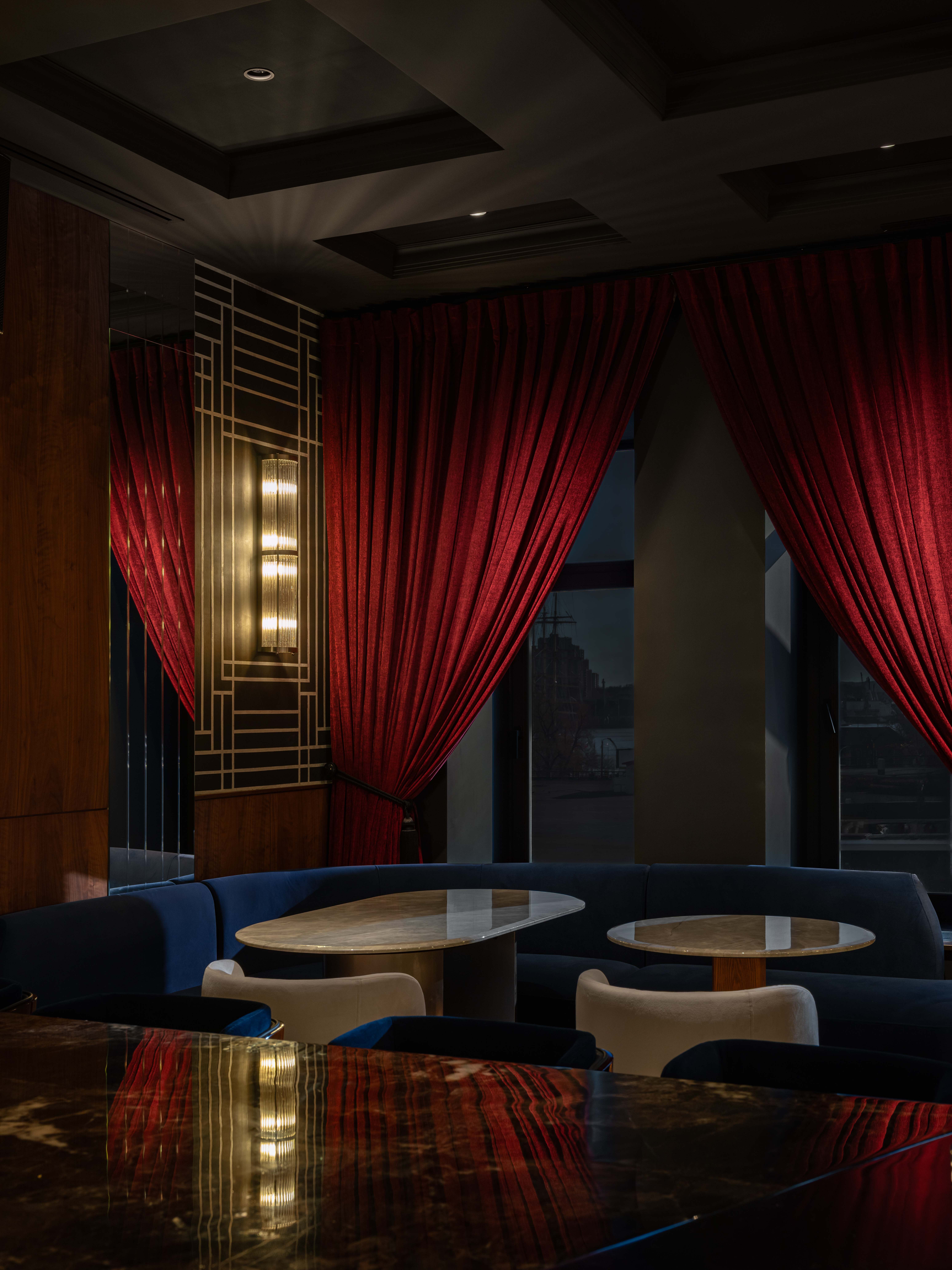 Бар «the Lobby» — кадр 10